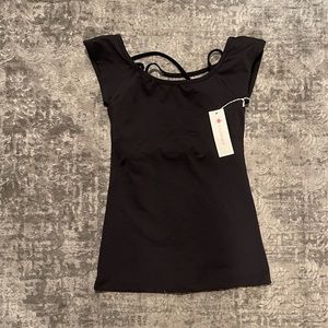 🌸 NWT Kira Grace black cap-sleeve top, XS